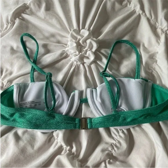 Bikini Bundle - Picture 4 of 16